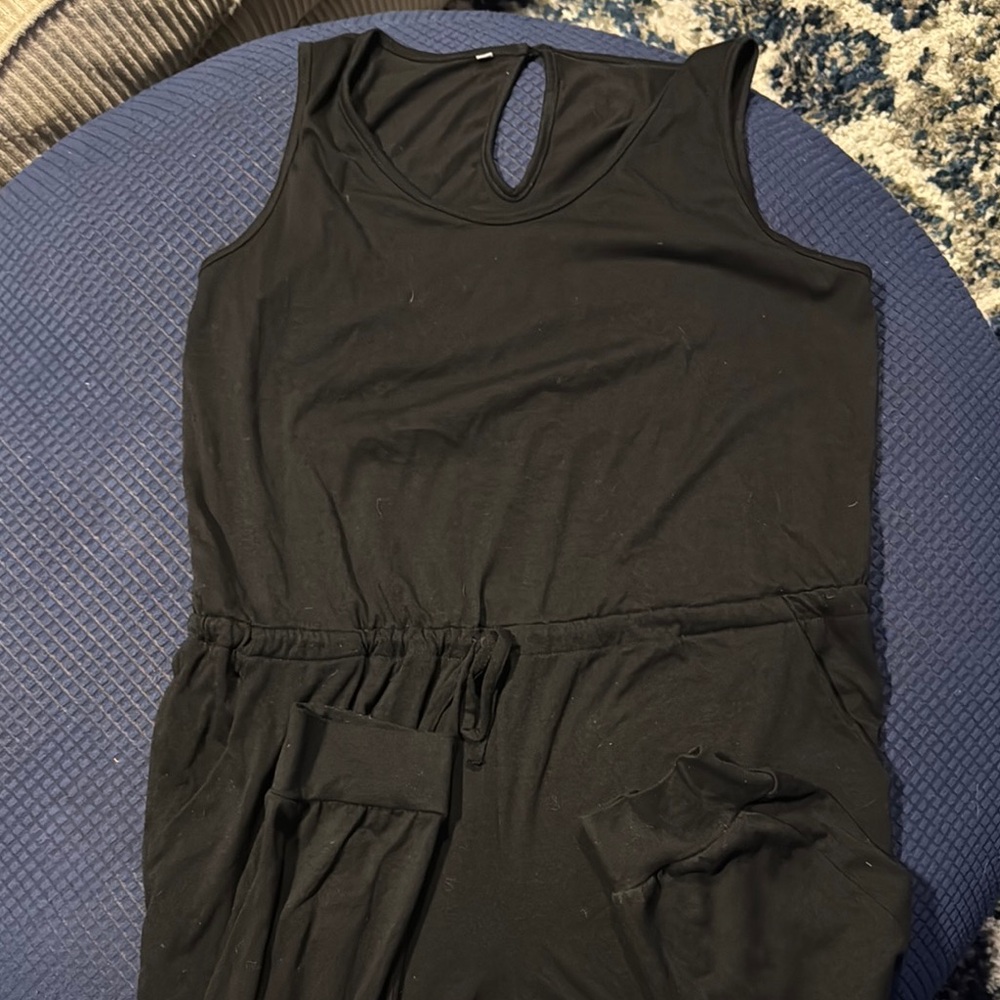 Elegant Black Sleeveless Jumpsuit